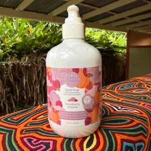 Scentsy Cloudberry‎ Dreams hand soap new sealed 11 fl oz
